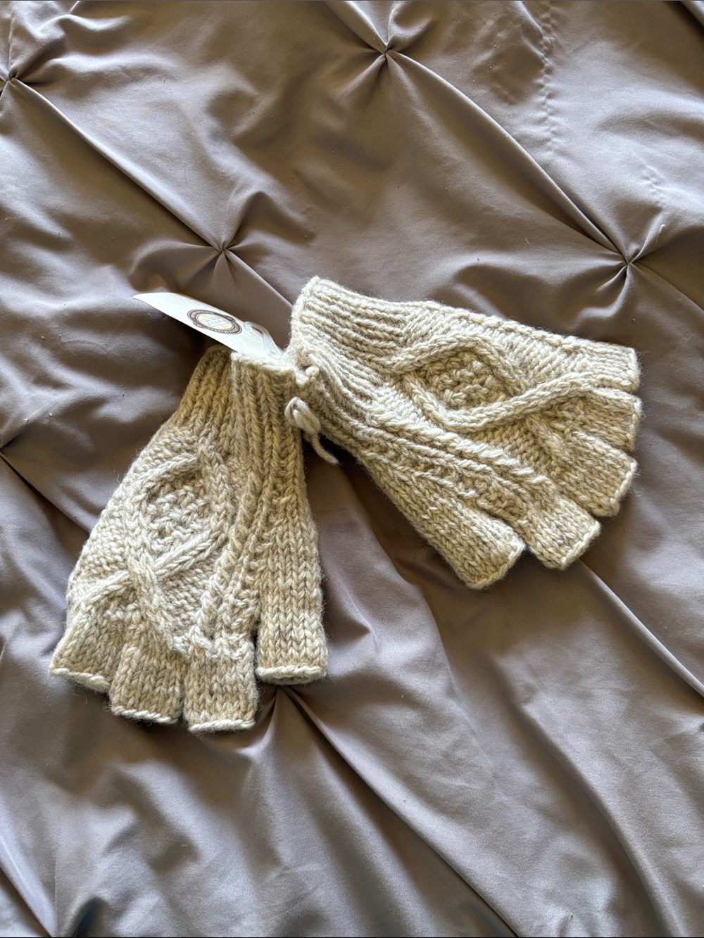 Cable Knit Fingerless Mitts in Cream